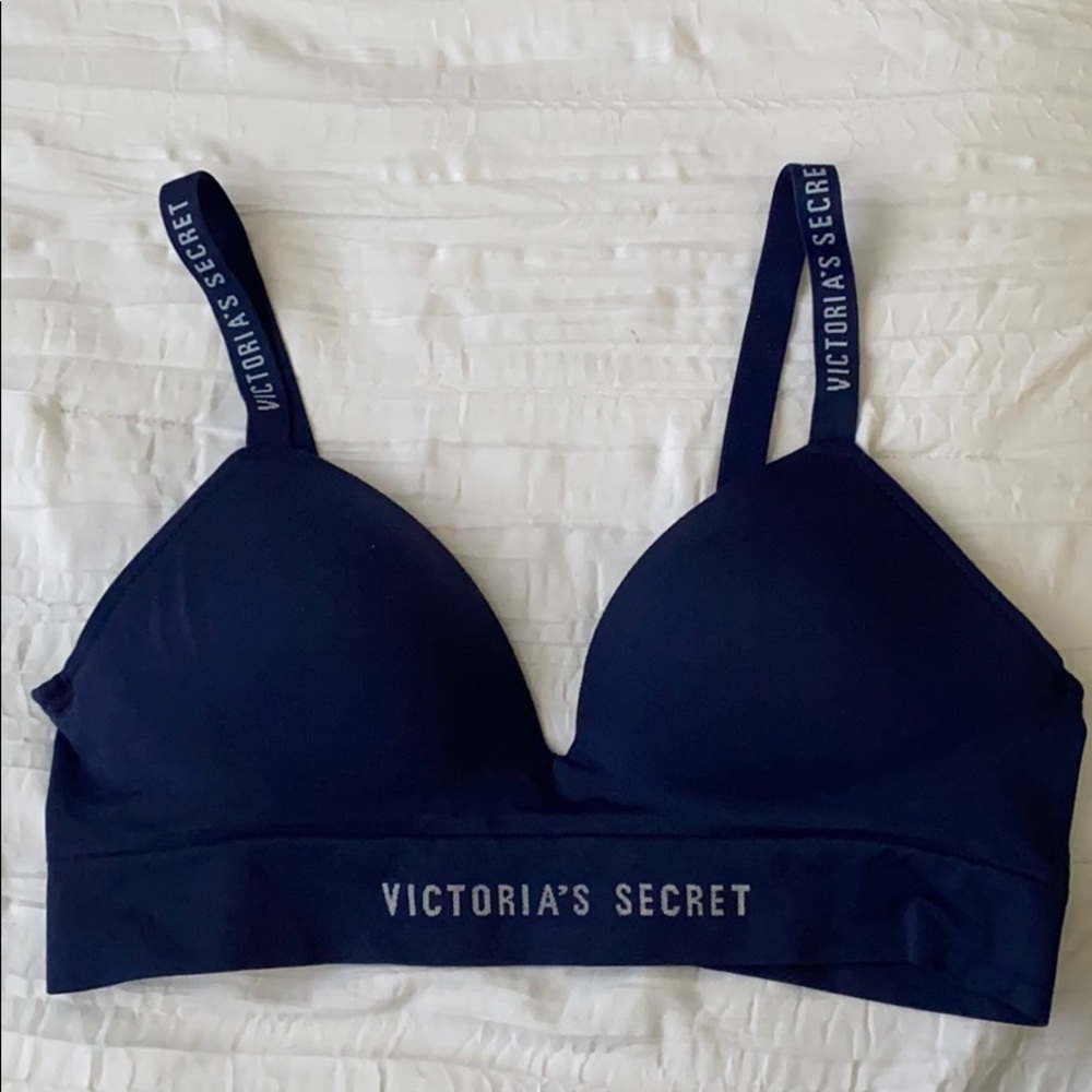 Victoria’s Secret unlined bra
